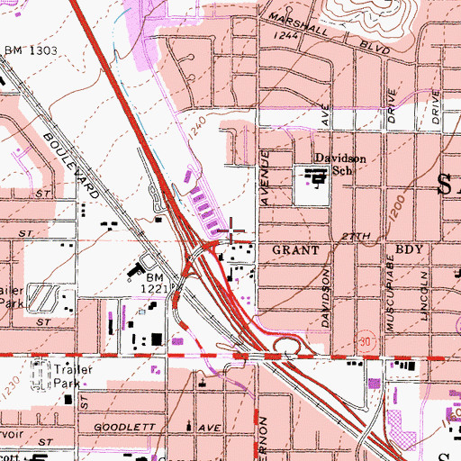 Topographic Map of Mount Vernon Shopping Center, CA