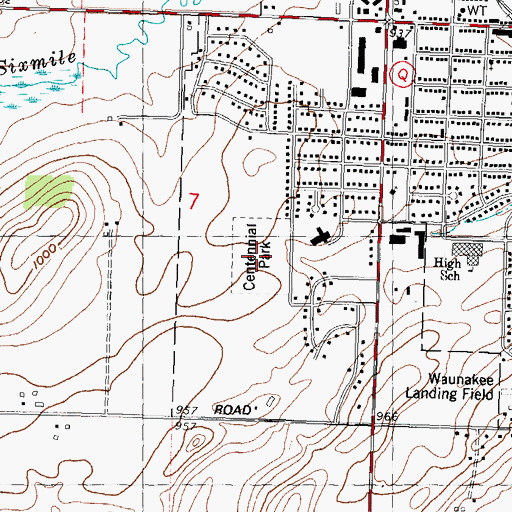 Topographic Map of Centennial Park, WI