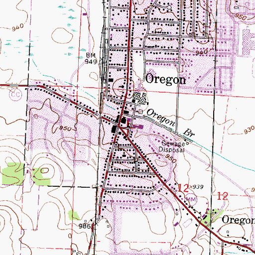 Topographic Map of Oregon Village Hall, WI