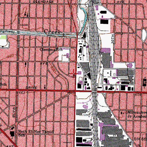 Topographic Map of Parklawn Assembly of God Church, WI