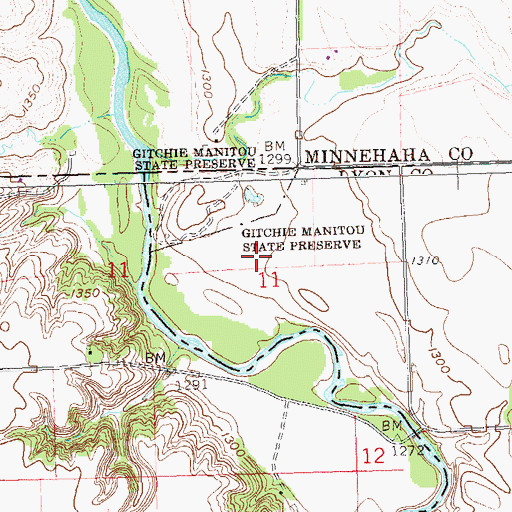 Topographic Map of Gutchie Manitou State Monument Park, IA