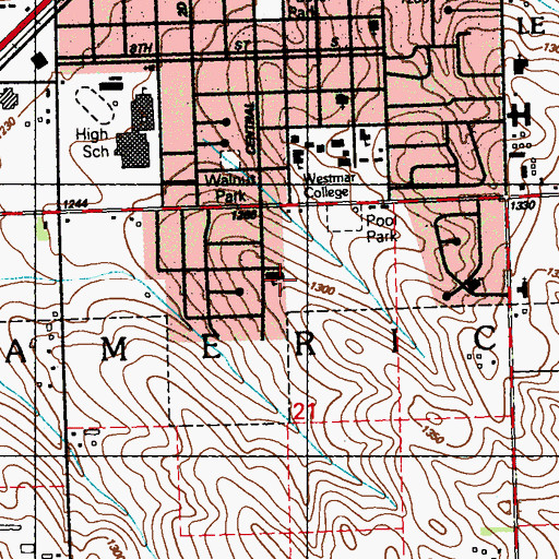 Topographic Map of Kluckhohn Elementary School, IA