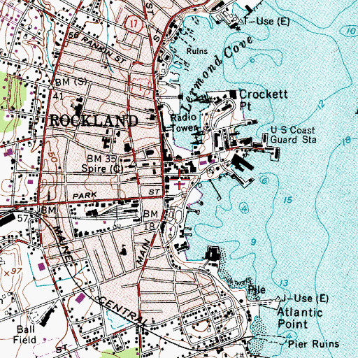 Topographic Map of William A Farnsworth Art Museum, ME