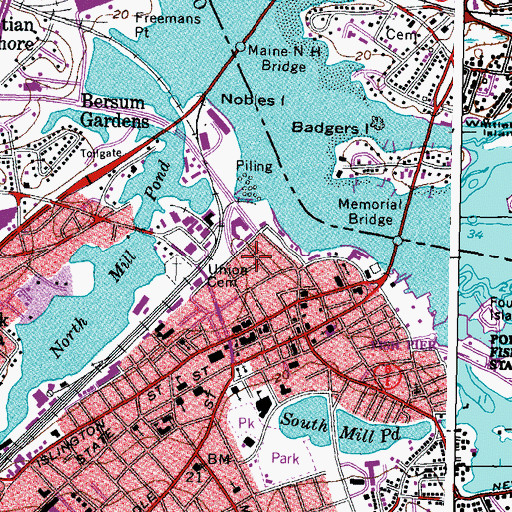 Topographic Map of Moffatt-Ladd House Museum, NH