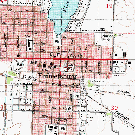 Topographic Map of Robert Emmet Statue, IA