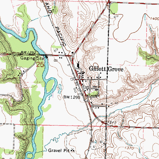 Topographic Map of South Clay Elementary School, IA