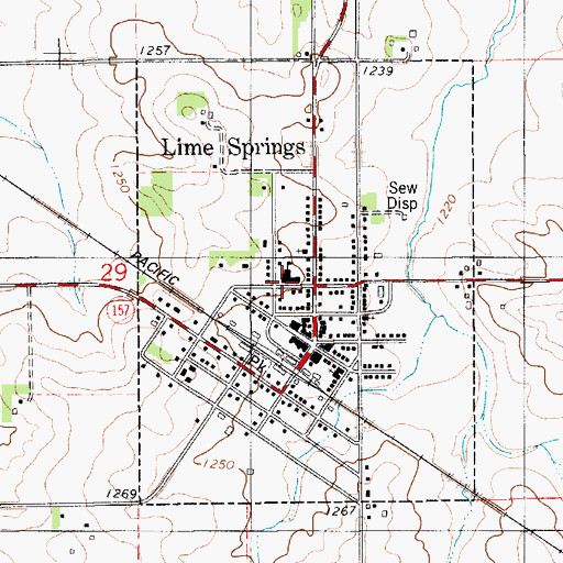 Topographic Map of Lime Springs / Chester Elementary School, IA
