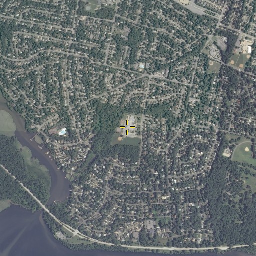 Aerial/Satellite Image of Fort Hunt Elementary School, VA