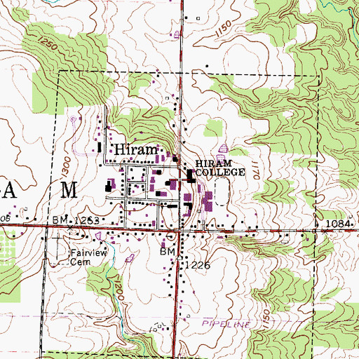 Topographic Map of Hinsdale Hall, OH