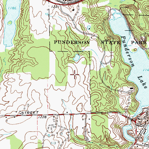 Topographic Map of Punderson Golf Course, OH