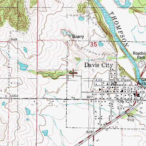 Topographic Map of Davis City Cemetery, IA