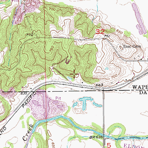 Topographic Map of New Laddsdale Woodland Retreat, IA