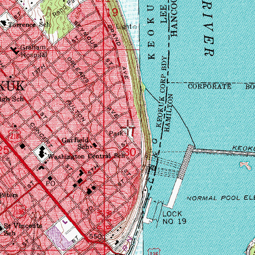 Topographic Map of Triangular Park, IA
