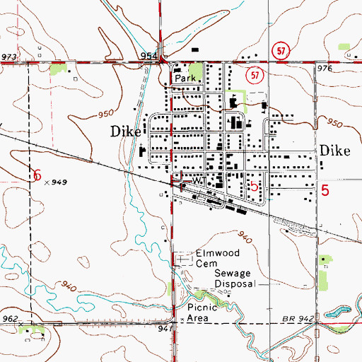 Topographic Map of Farmers Cooperative Company Elevator, IA