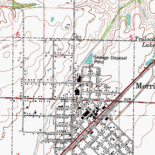 Topographic Map of Morrisonville Grade School, IL