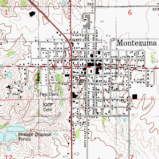 Topographic Map of Montezuma Post Office, IA