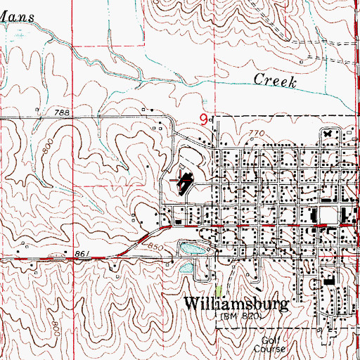 Topographic Map of Williamsburg Junior / Senior High School, IA