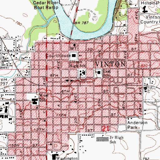 Topographic Map of Vinton Railroad Depot and Museum, IA