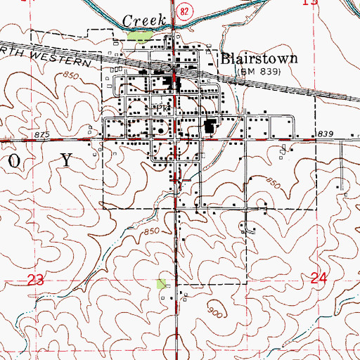 Topographic Map of Blairstown City Hall, IA