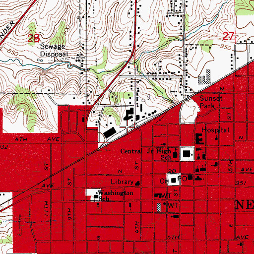 Topographic Map of Newton, IA