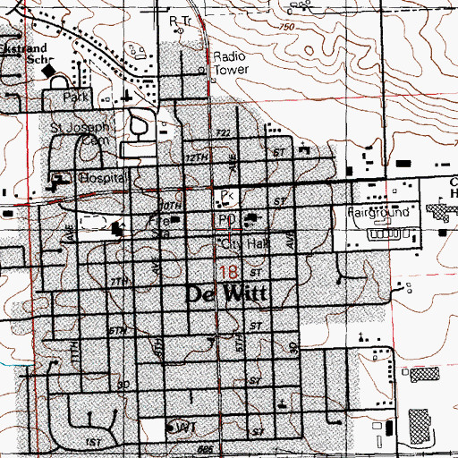 Topographic Map of De Witt Post Office, IA