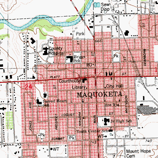 Topographic Map of Maquoketa Police Department, IA