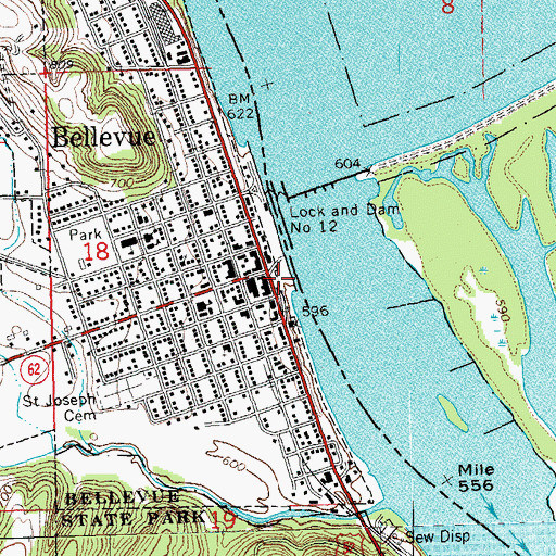 Topographic Map of Bellevue, IA
