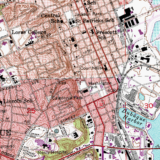 Topographic Map of Dubuque Museum of Art, IA