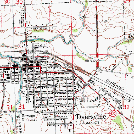 Topographic Map of Summit Village Dyersville Park, IA