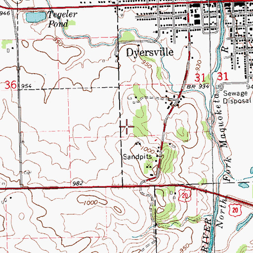 Topographic Map of Dyersville Elementary School, IA