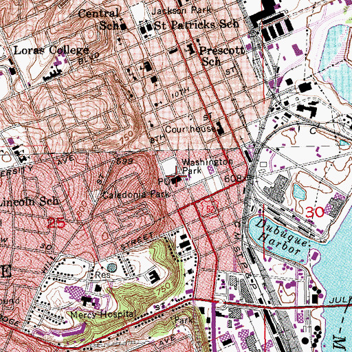 Topographic Map of Dubuque Post Office, IA