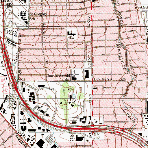 Topographic Map of Arnold Elementary School, TX