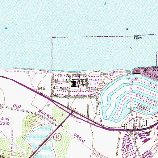 Topographic Map of Derry Elementary School, TX
