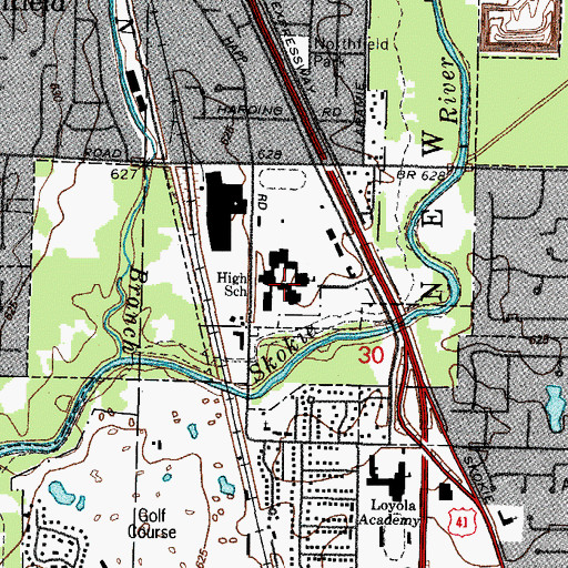 Topographic Map of New Trier Township High School - Northfield Campus, IL