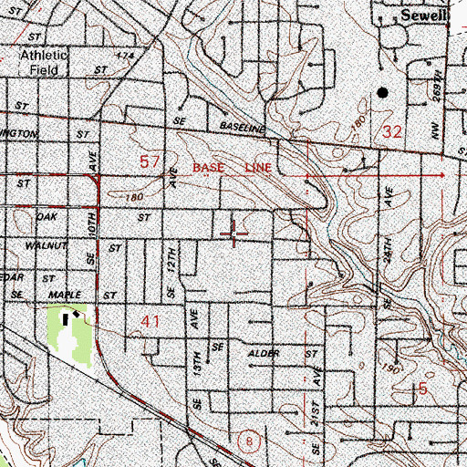 Topographic Map of Walnut Street Park, OR