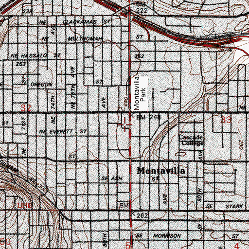 Topographic Map of Montavilla Community Center, OR