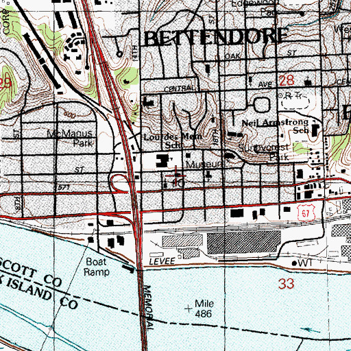 Topographic Map of Bettendorf Post Office, IA