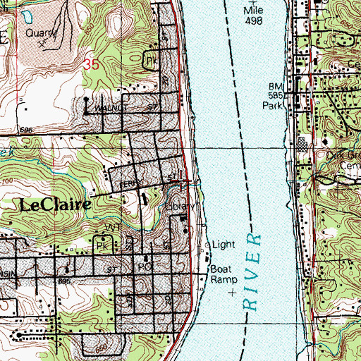 Topographic Map of Le Claire Family Medical Clinic, IA