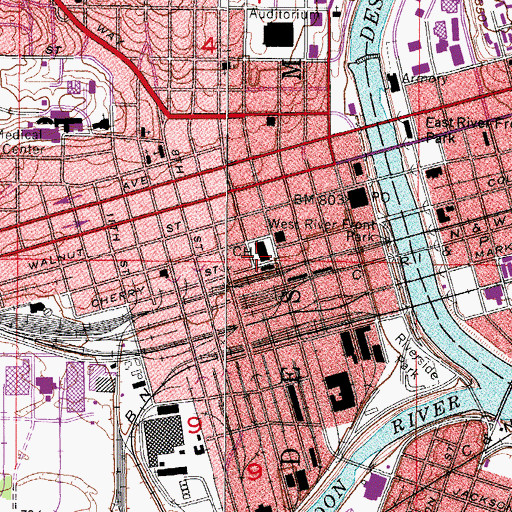 Topographic Map of Polk County Courthouse, IA