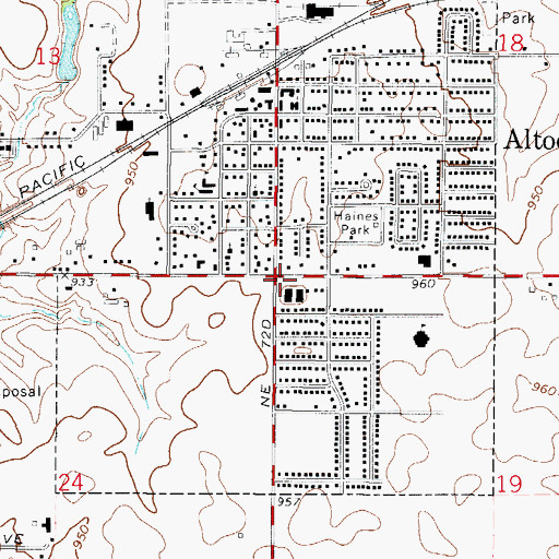 Topographic Map of Altoona Assembly of God Church, IA