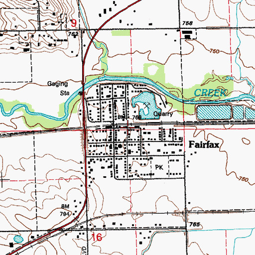 Topographic Map of Fairfax, IA