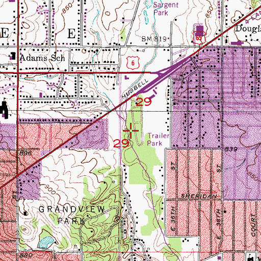 Topographic Map of Country Estate Village, IA