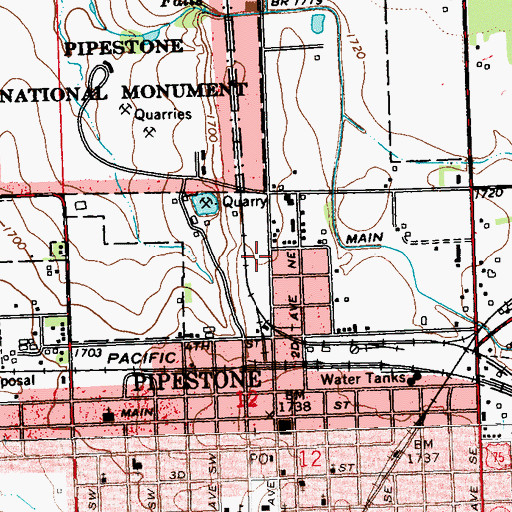 Topographic Map of Leon H Moore Park, MN