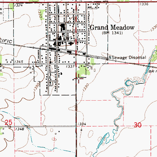 Topographic Map of Meadow Mobile Home Park, MN