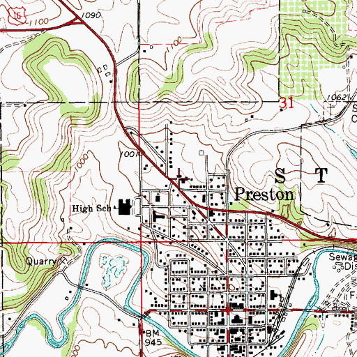 Topographic Map of Fillmore County Courthouse, MN