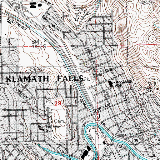 Topographic Map of Kit Carson Park, OR