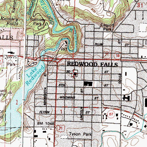 Topographic Map of Redwood County Courthouse, MN