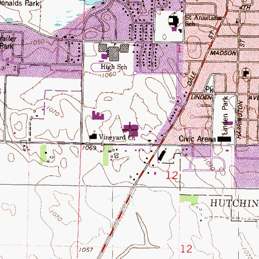 Topographic Map of Hutchinson Middle School, MN