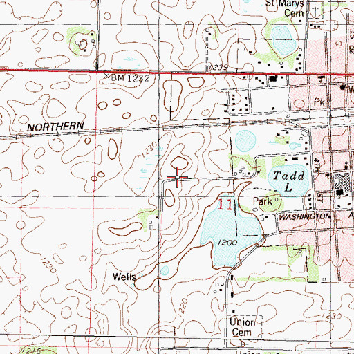 Topographic Map of Island Pine Golf Club, MN