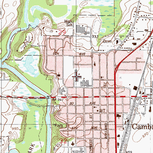 Topographic Map of Cambridge Elementary School, MN